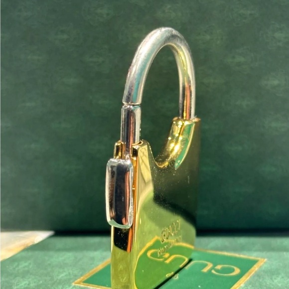 Gucci Padlock Motif Bag Charm Key Chain - Picture 4 of 5